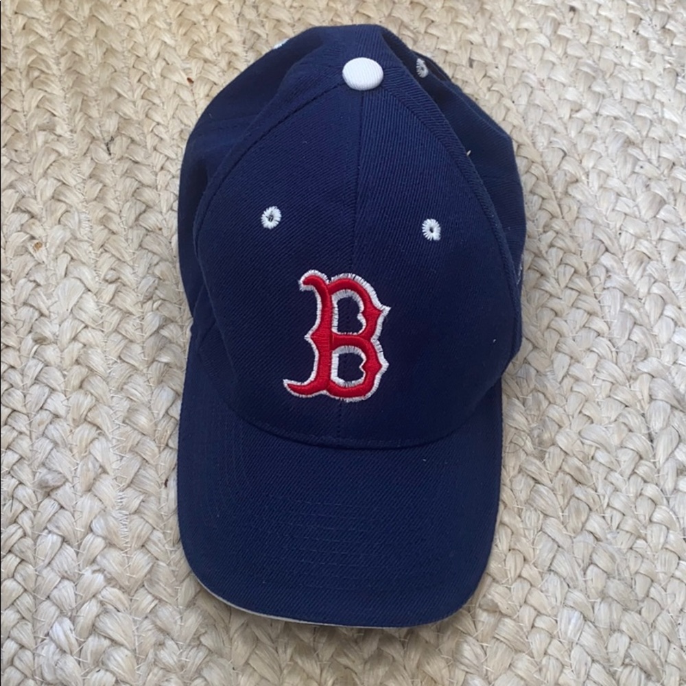 NWOT Navy Boston Red Sox hat